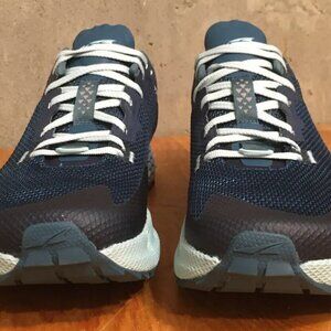 NWOT ALTRA TIMP 4 Womens Trail Running Hiking Shoes Size 10 DEEP TEAL NO BOX
